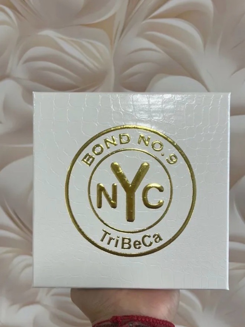 Bond No. 9 NYC TriBeCa White & Gold Gift Box